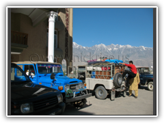 Loading up The Jeeps in Skardu