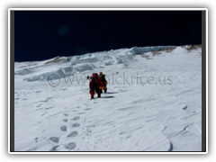 Climbers heading to Camp IV