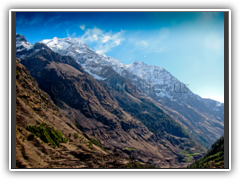 Mountain vista along the trek