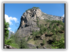 View towards Ghap on trek down