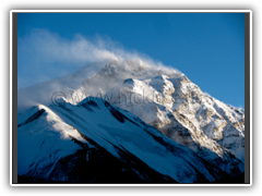 Winds blast Shishapangma's upper flanks